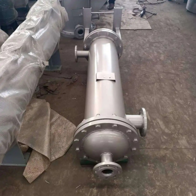 石棉蒸汽分汽缸